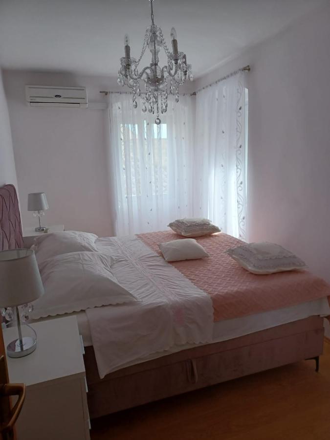 Apartment Vestibul Inn Split Kültér fotó