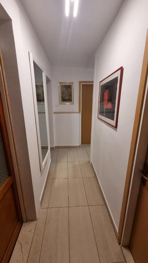 Apartment Vestibul Inn Split Kültér fotó