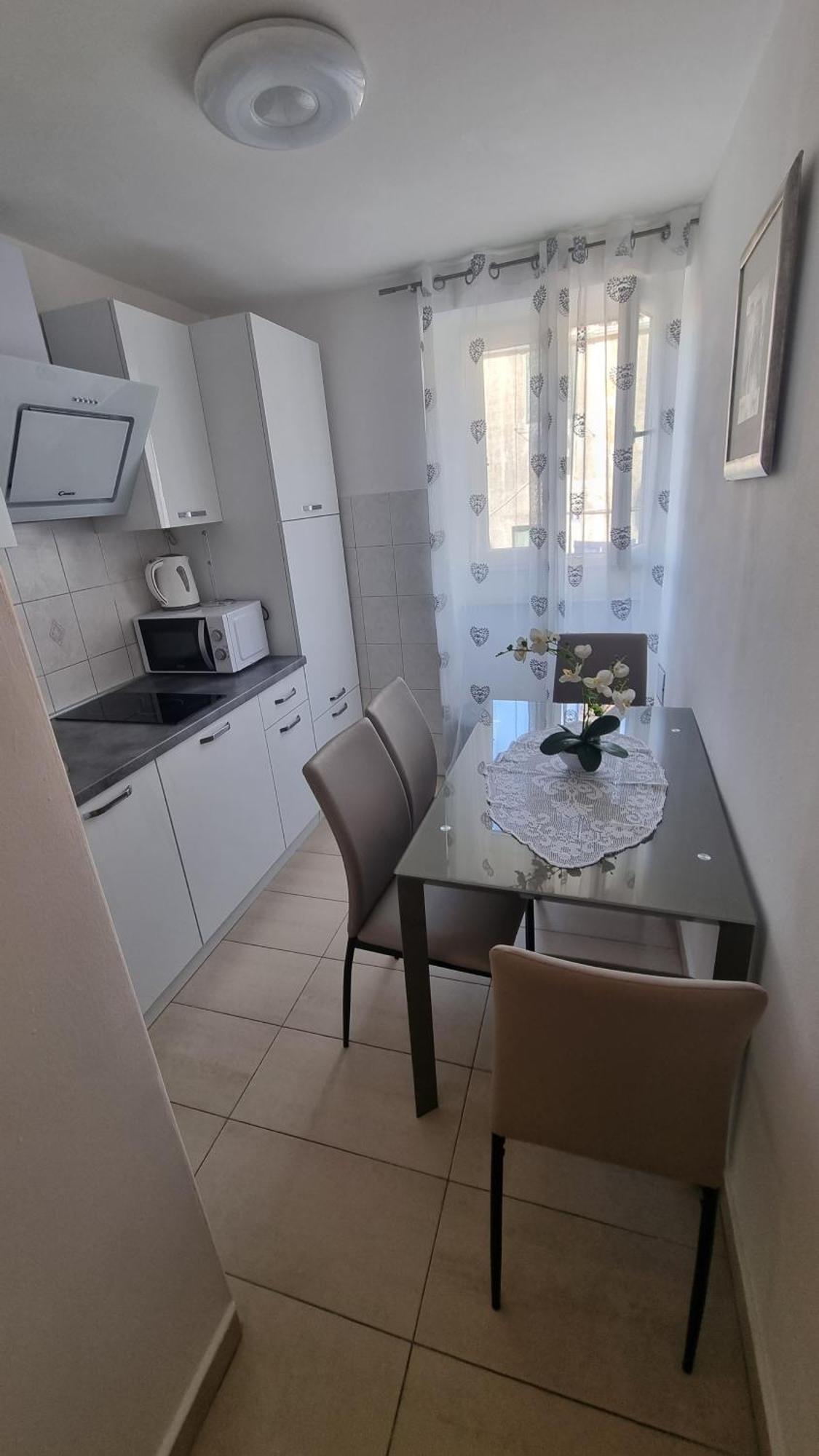 Apartment Vestibul Inn Split Kültér fotó